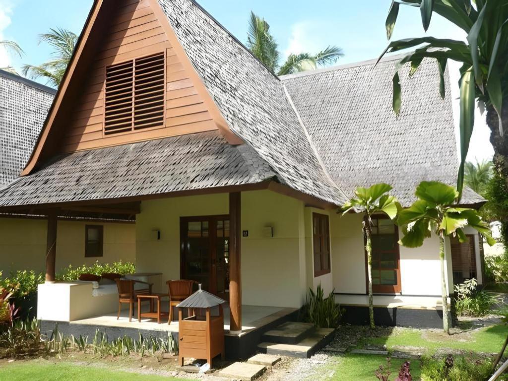 Tanjung Lesung Beach Hotel Экстерьер фото