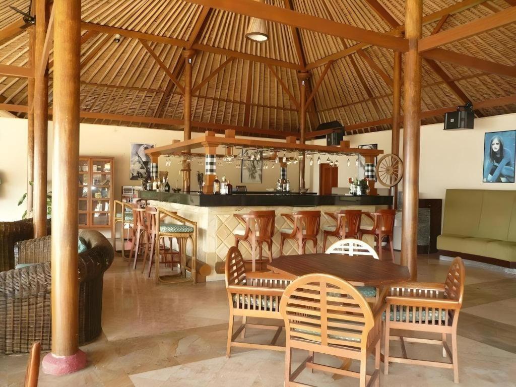 Tanjung Lesung Beach Hotel Экстерьер фото