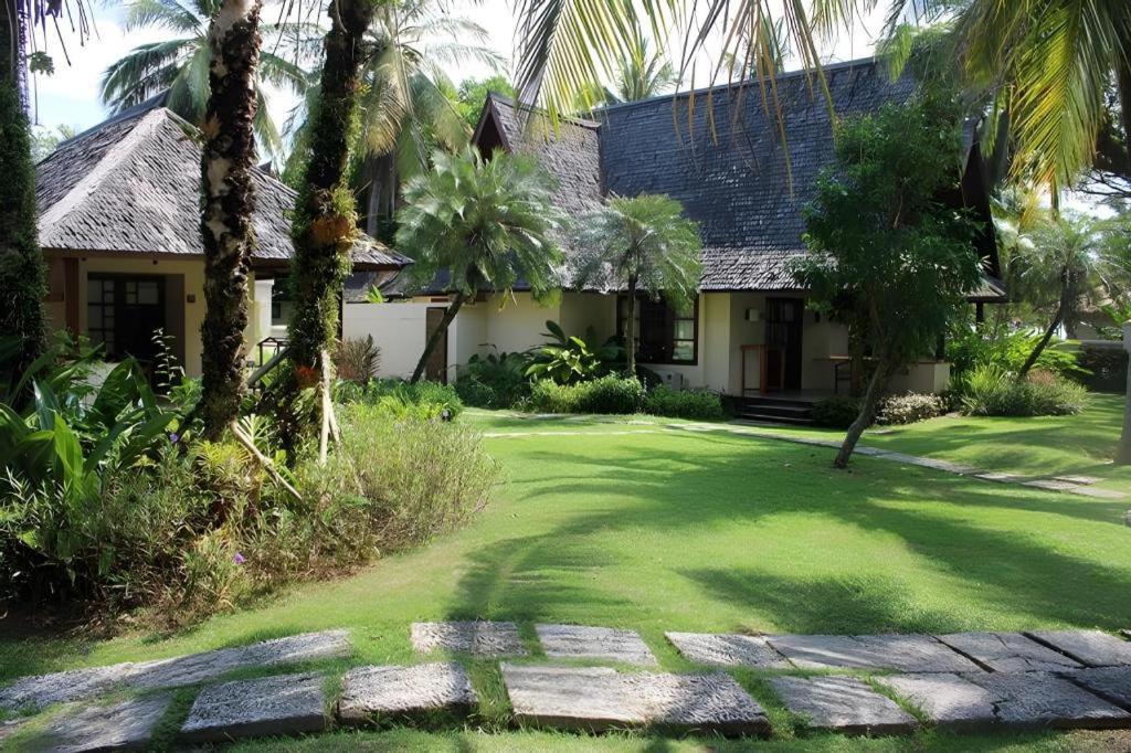 Tanjung Lesung Beach Hotel Экстерьер фото