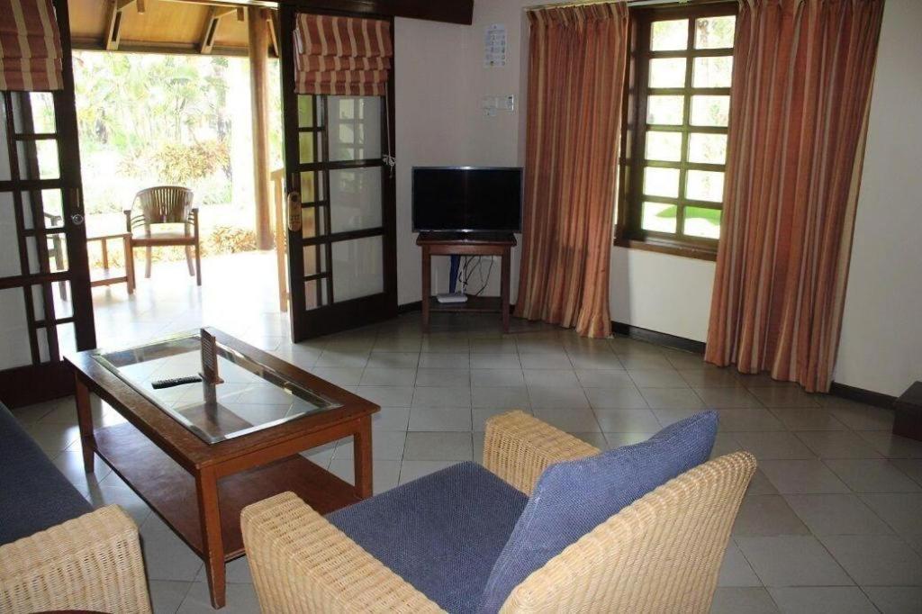 Tanjung Lesung Beach Hotel Экстерьер фото